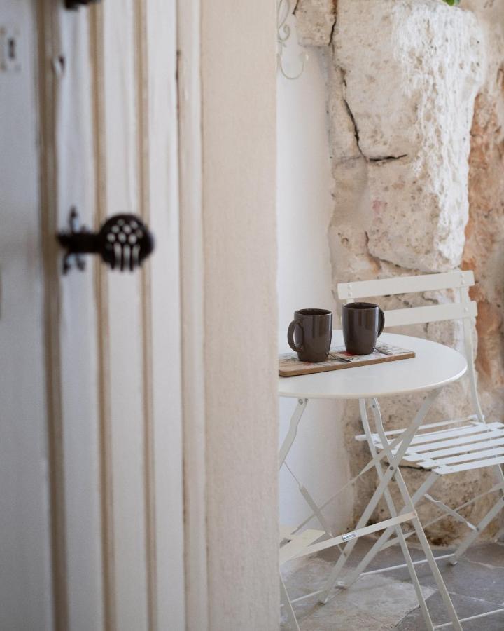 Bed and Breakfast Grotta Carlotta Ostuni Zewnętrze zdjęcie